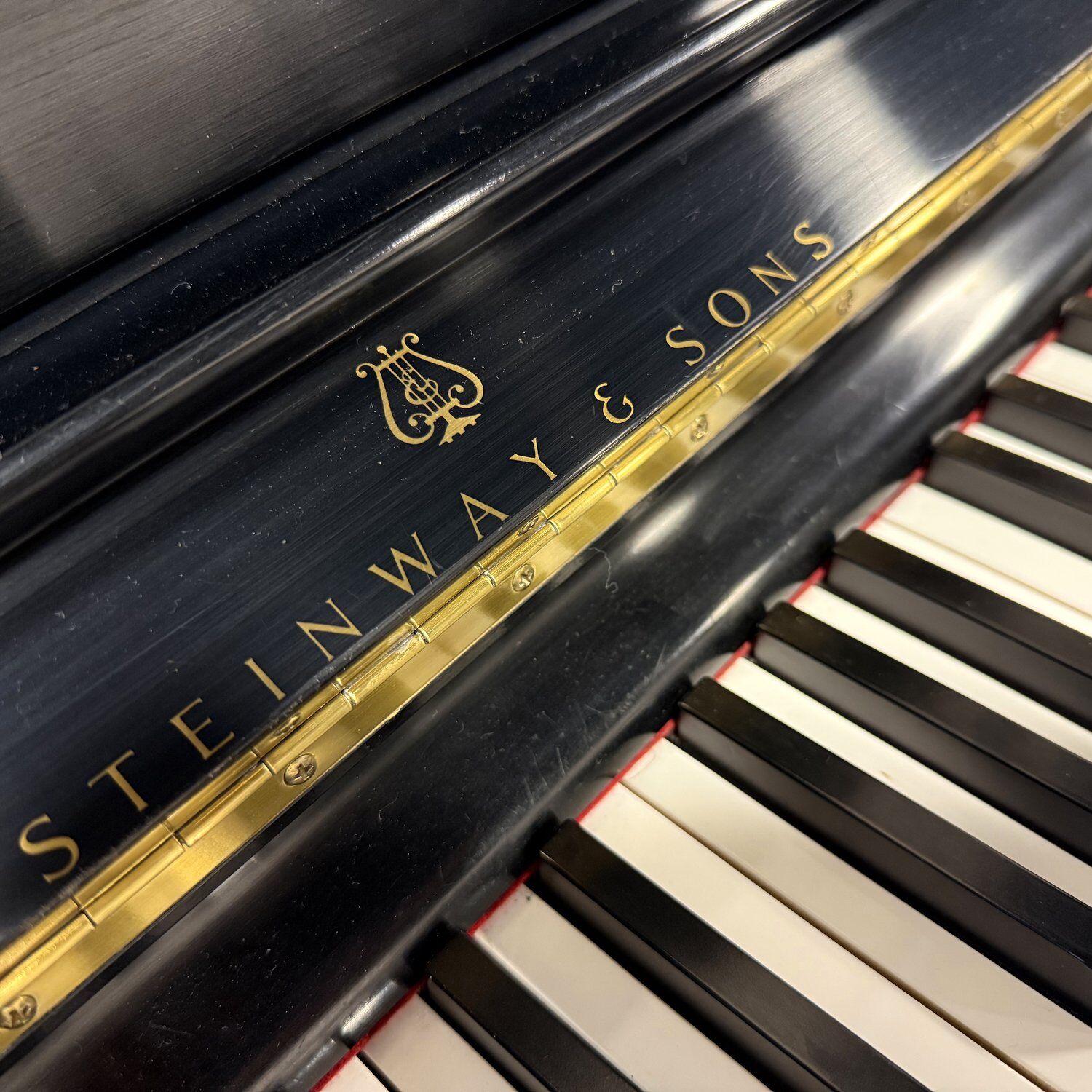 2007 Used Steinway K52 in Ebony Satin