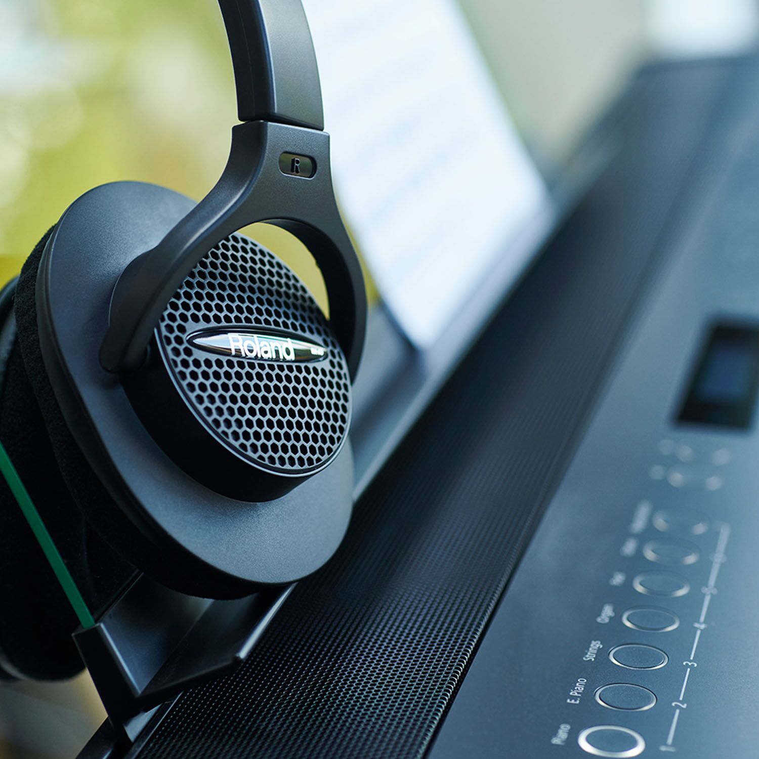 Roland RH-A7 Open-back Headphones - Image 4