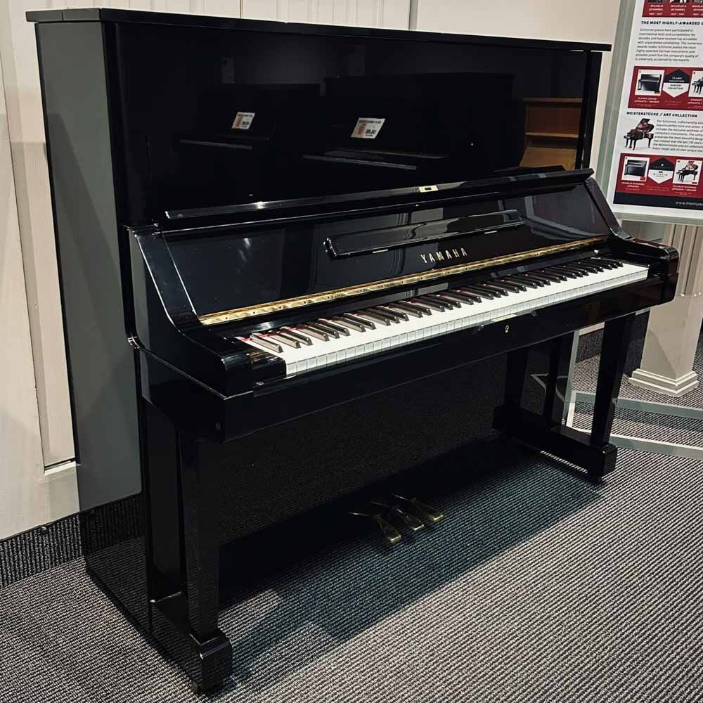 Used Yamaha UX Upright Piano in Ebony Polish - Image 2