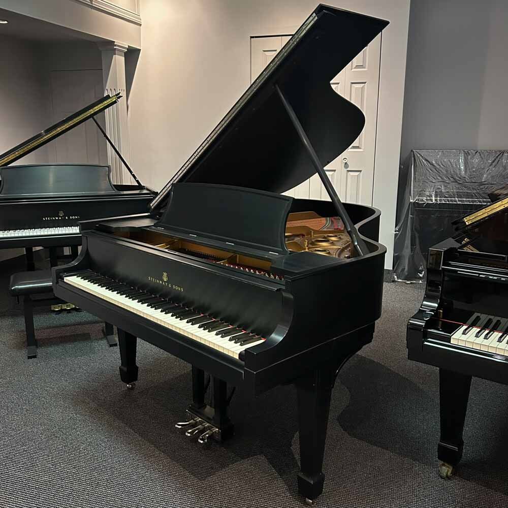 Steinway L Grand Piano Right Angle